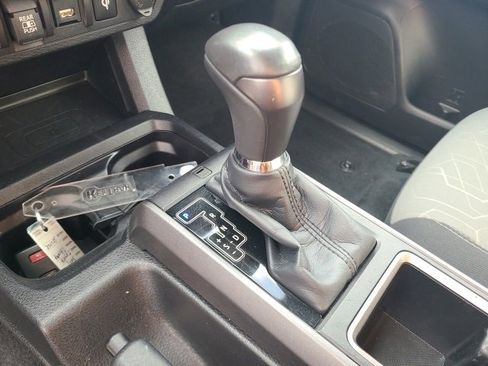 Used 2023 Toyota Tacoma TRD Off-Road image 27