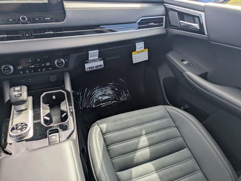 New 2026 Mitsubishi Outlander SE AWD/4WD image 16