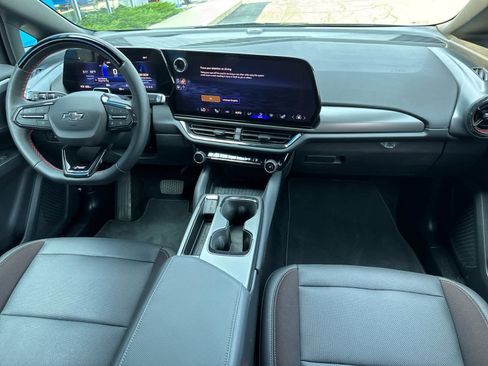 Certified 2024 Chevrolet Equinox EV RS image 6