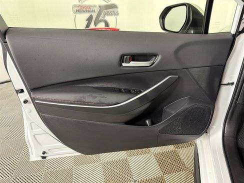 Used 2025 Toyota Corolla SE image 10