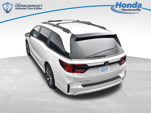 New 2026 Honda Odyssey Touring image 23