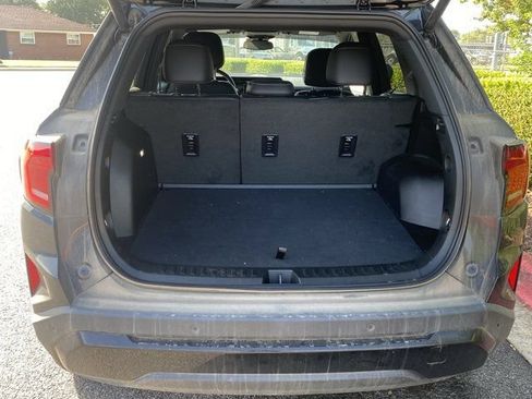 Used 2026 GMC Terrain Elevation w/ Elevation Premium Package FWD image 7