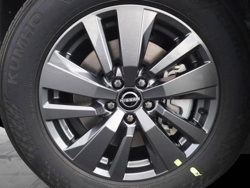 New 2026 Nissan Pathfinder SV w/ SV Premium Package AWD/4WD image 3