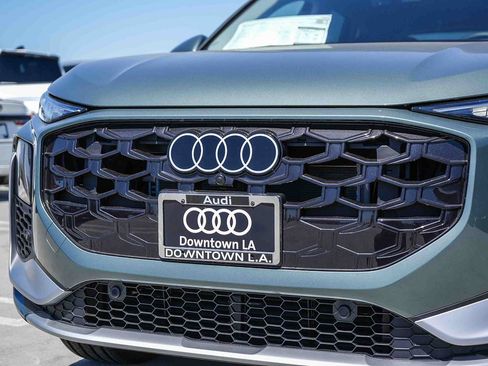New 2026 Audi Q3 quattro 2.0T AWD/4WD image 6