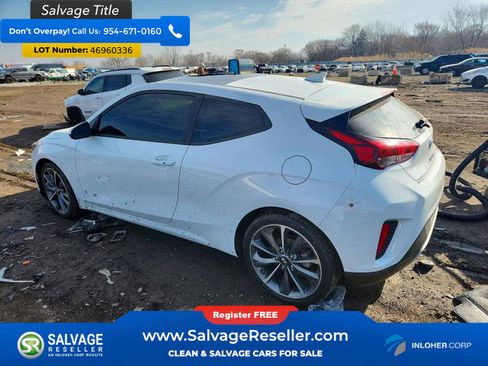 Used 2019 Hyundai Veloster 2.0 Premium image 3
