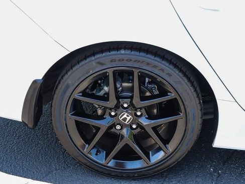 Used 2025 Honda Civic Sport image 9
