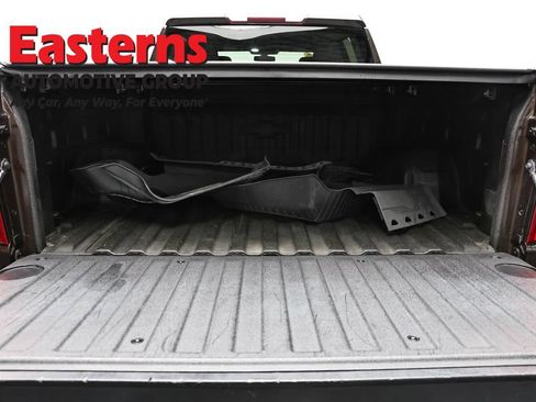Used 2020 Chevrolet Silverado 1500 Custom w/ Custom Value Package AWD/4WD image 9
