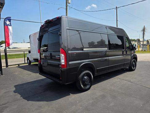 Used 2022 RAM ProMaster 2500 w/ Interior LED Lighting Group FWD image 6