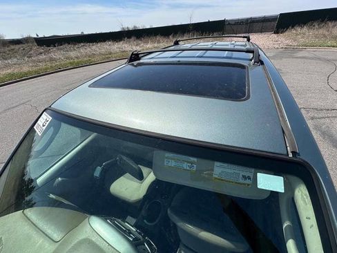 Used 2006 Ford Escape XLT image 10