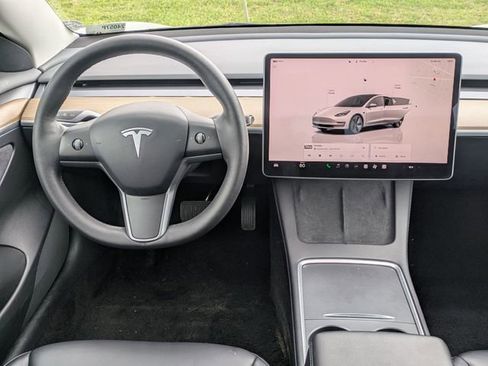Used 2022 Tesla Model 3 Long Range AWD/4WD image 29