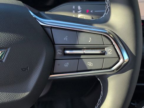 New 2026 Chevrolet Traverse LT w/ Enhanced Driving Package FWD image 21