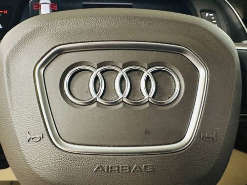 Used 2018 Audi Q7 3.0T Prestige AWD/4WD image 16