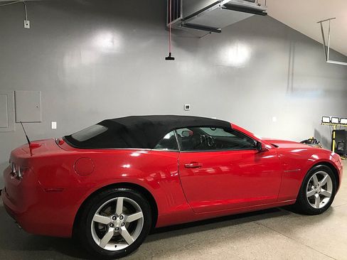 Used 2011 Chevrolet Camaro LT RWD image 6
