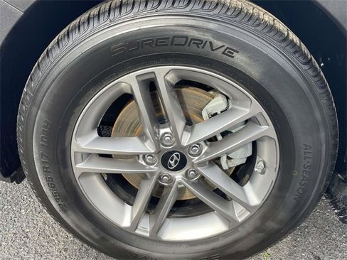 Used 2017 Hyundai Santa Fe Sport image 8