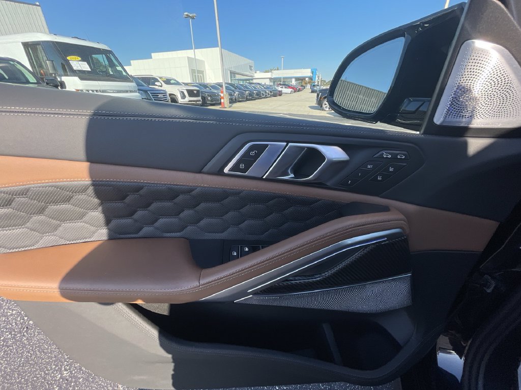 Used 2027 BMW X6 M Competition w/ Executive Package AWD/4WD image 22