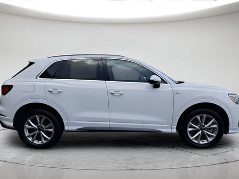 Used 2024 Audi Q3 2.0T Premium AWD/4WD image 4