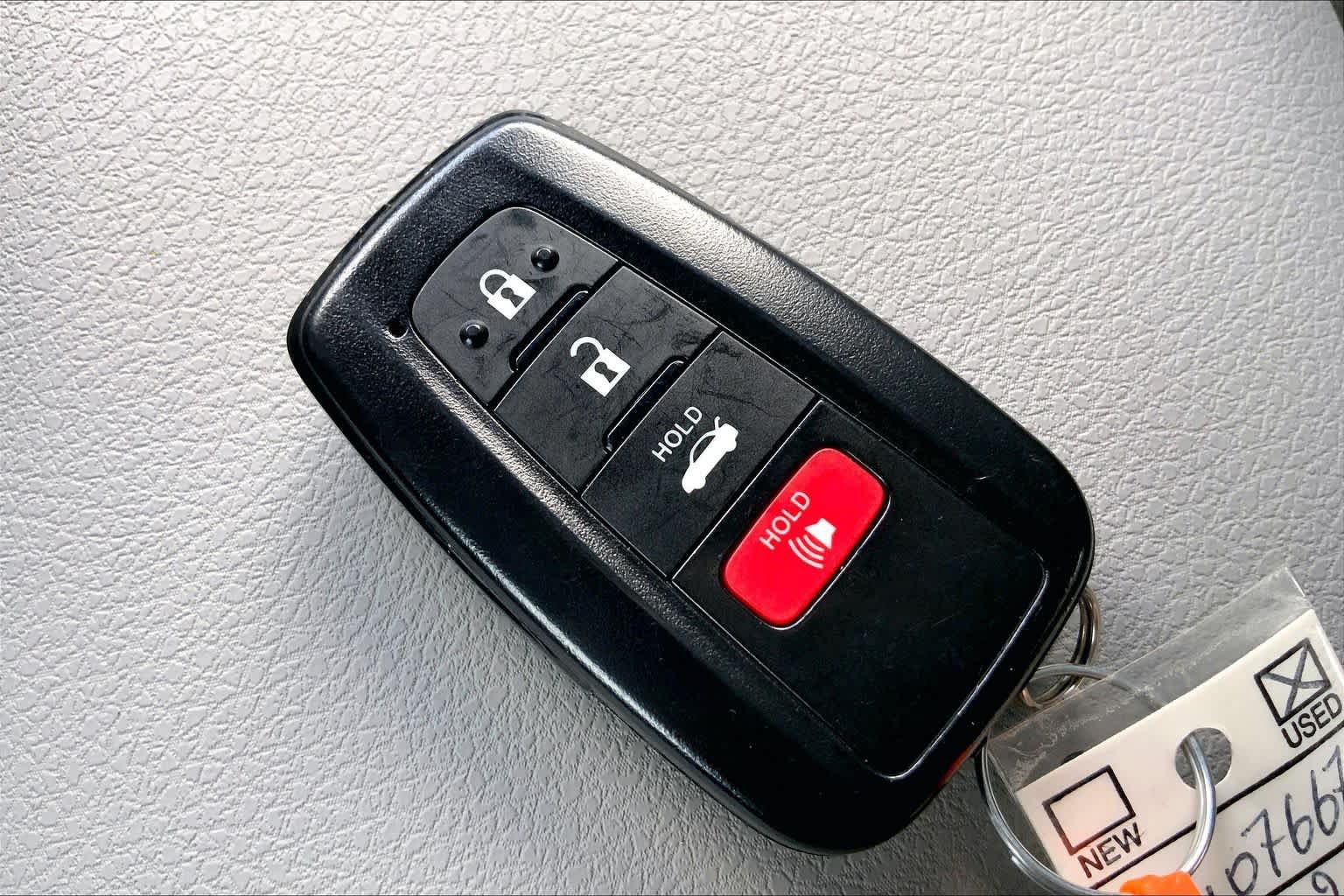Used 2024 Toyota Camry SE w/ Audio Upgrade Package FWD image 15