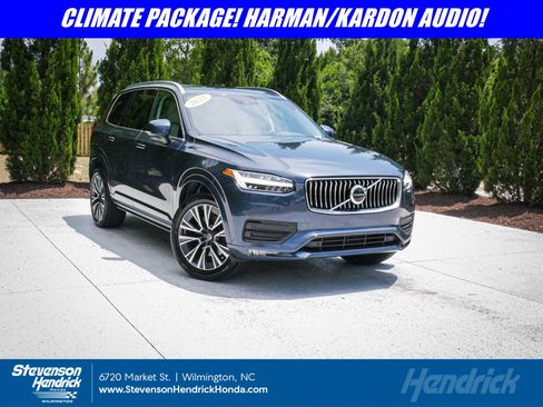 Used 2022 Volvo XC90 T5 Momentum w/ Climate Package AWD/4WD image 1