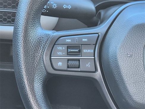 Certified 2024 Honda HR-V LX image 31