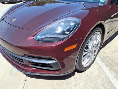 Used 2019 Porsche Panamera 4 AWD/4WD image 9