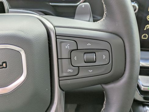 Used 2025 GMC Sierra 1500 Denali Ultimate image 18