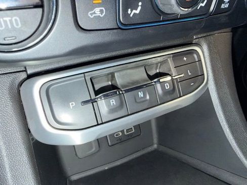 Certified 2020 GMC Acadia SLT image 18