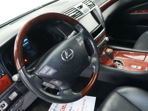 Used 2011 Lexus LS 460 AWD w/ Luxury Value Edition image 14