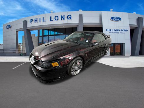 Used 2004 Ford Mustang GT RWD image 1