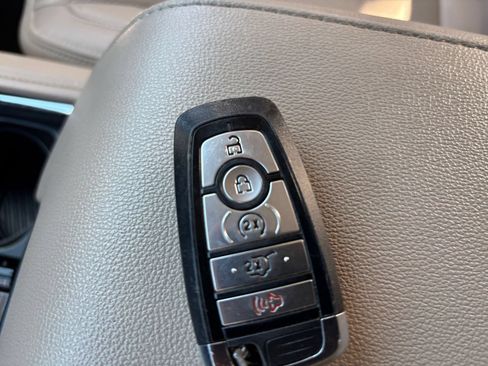 Used 2024 Ford Expedition Limited RWD image 27