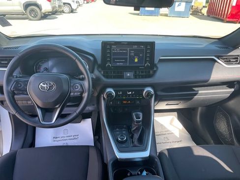 Certified 2021 Toyota RAV4 SE AWD/4WD image 22