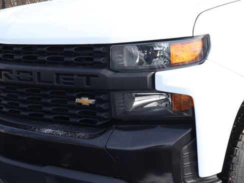 Used 2021 Chevrolet Silverado 1500 W/T w/ WT Value Package image 3