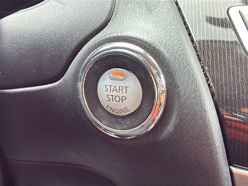 Used 2019 INFINITI QX60 Luxe w/ Essential Package image 30