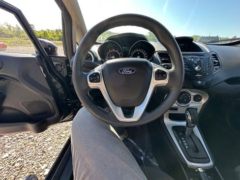 Used 2019 Ford Fiesta SE FWD image 14