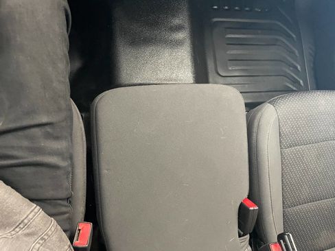 Used 2020 Chevrolet Silverado 1500 W/T image 31