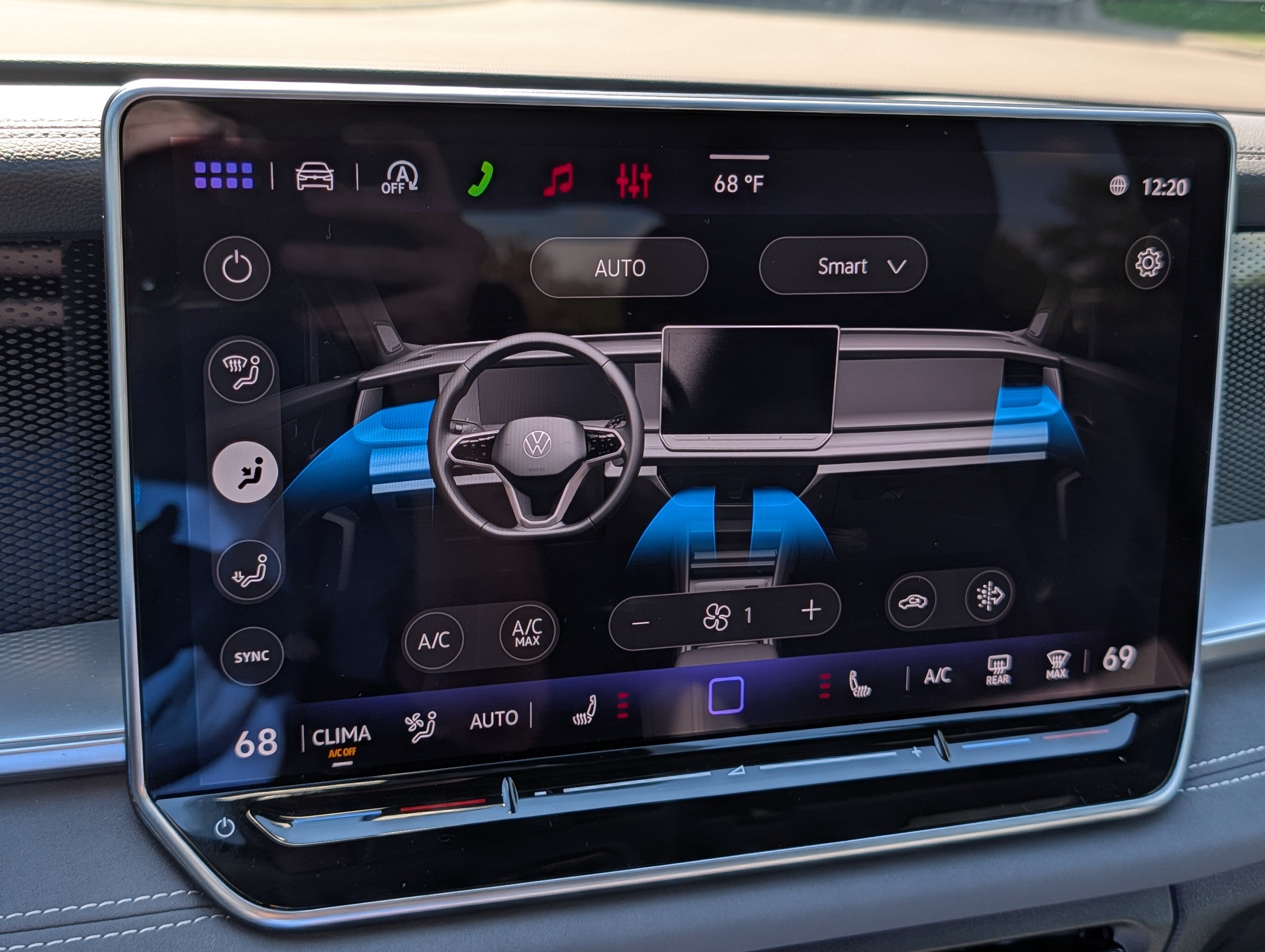 Certified 2026 Volkswagen Tiguan SE R-Line AWD/4WD image 23