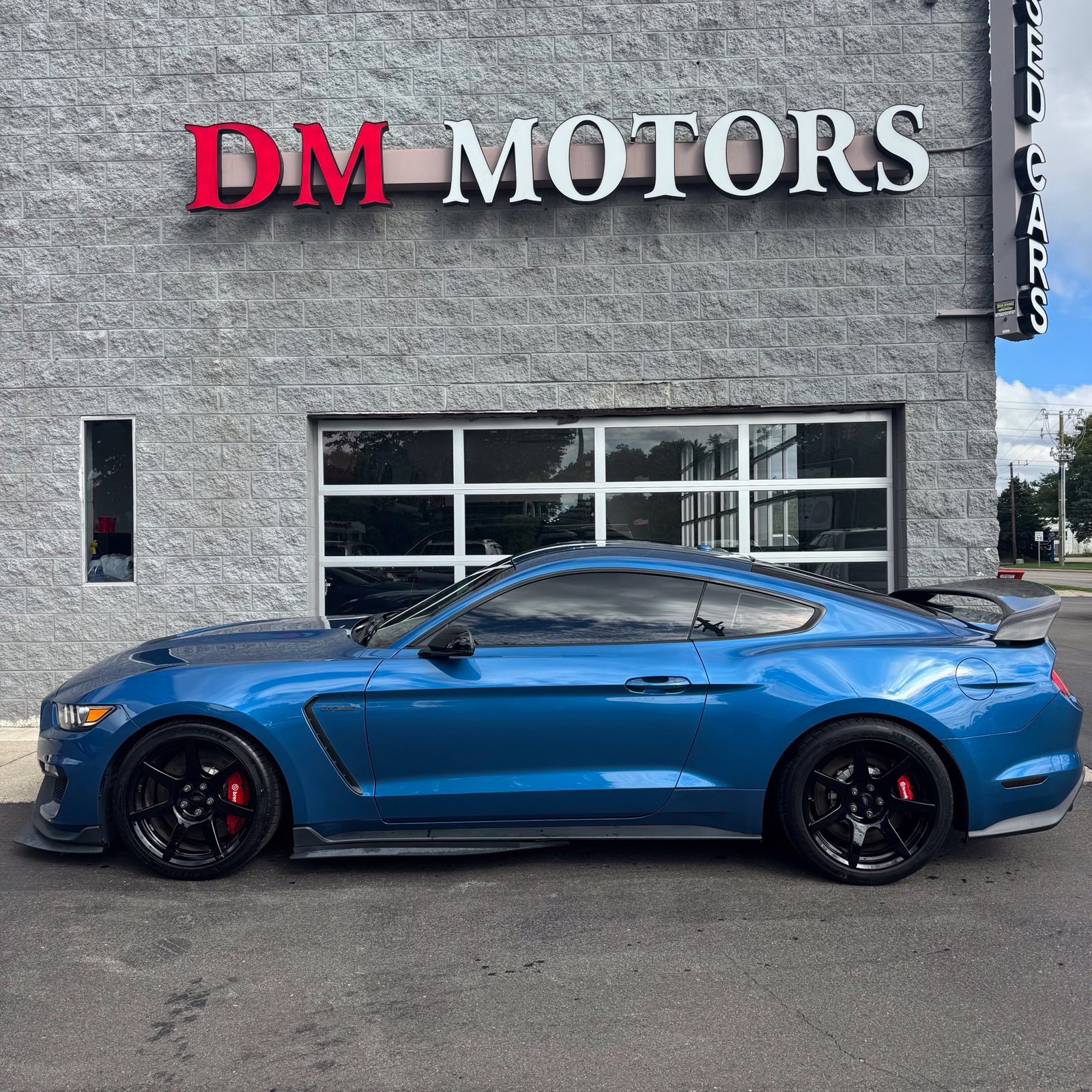 Used 2020 Ford Mustang Shelby GT350R w/ GT350R Equipment Group 920A RWD image 4