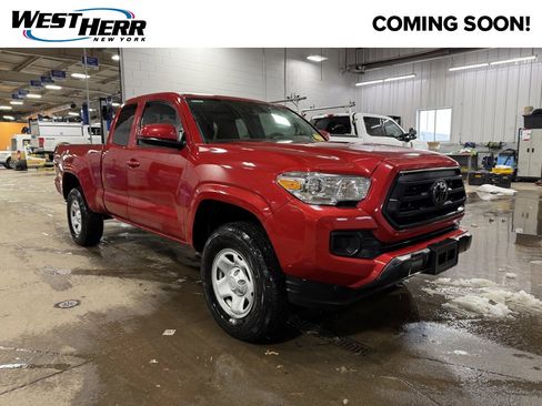 Used 2022 Toyota Tacoma SR image 1