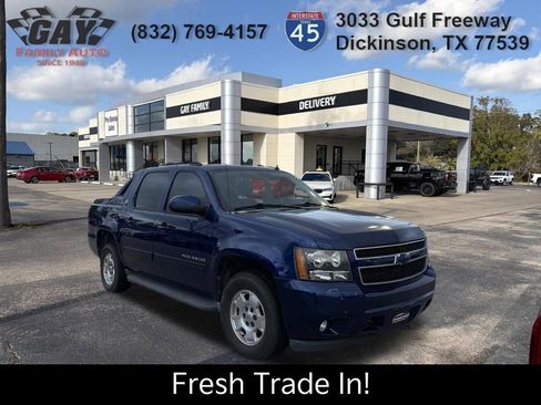 Used 2013 Chevrolet Avalanche LS image 1