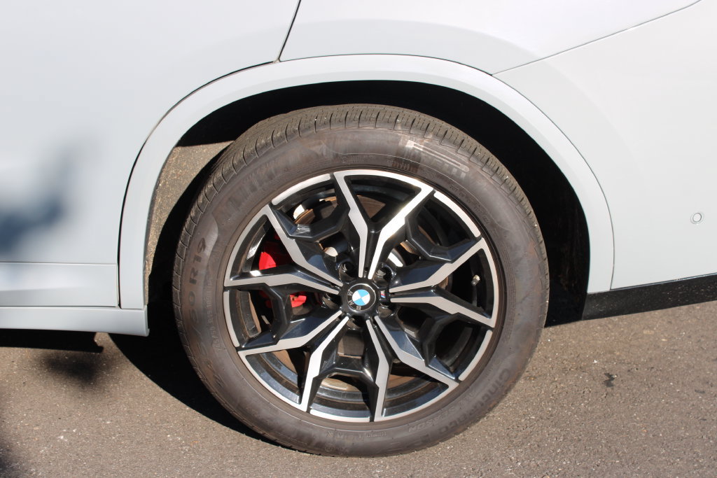 Used 2023 BMW X4 xDrive30i AWD/4WD image 10