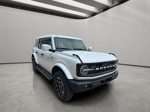 New 2026 Ford Bronco Outer Banks AWD/4WD image 7