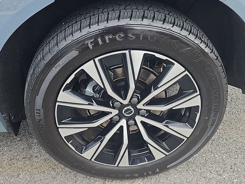 Used 2024 Volvo XC60 B5 Core w/ Climate Package image 27