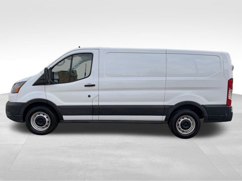 Used 2022 Ford Transit 150 Low Roof image 10
