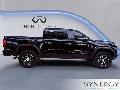 Used 2024 GMC Canyon AT4 AWD/4WD image 5