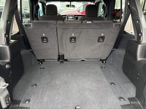Used 2023 Jeep Wrangler Sport S image 16