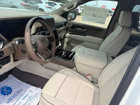 New 2026 GMC Yukon XL Denali w/ Advanced Technology Package AWD/4WD image 17