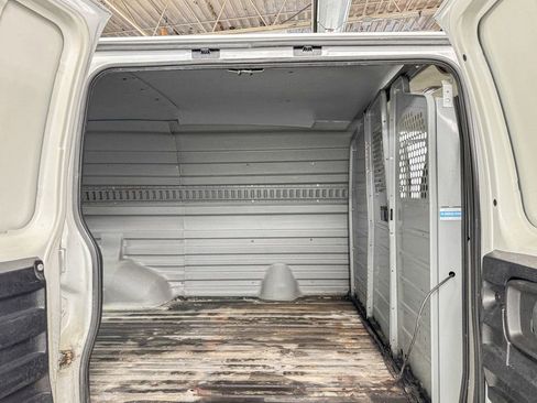 Used 2014 Chevrolet Express 3500 3500 CARGO VAN image 17