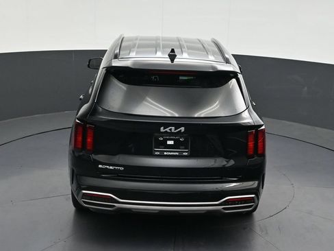 Used 2023 Kia Sorento S FWD image 18