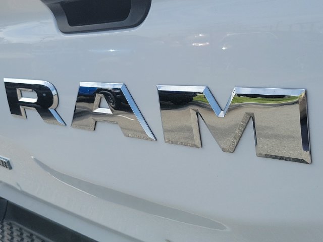 Used 2025 RAM 1500 Big Horn AWD/4WD image 8