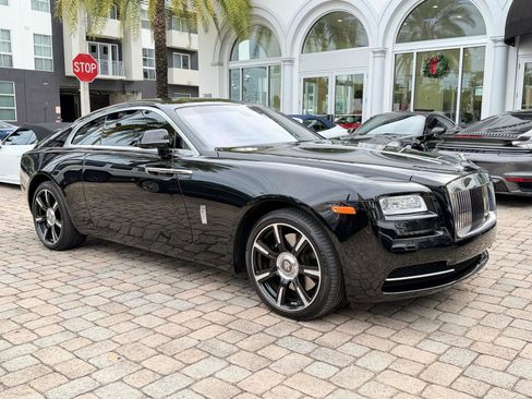 Used 2016 Rolls-Royce Wraith image 9