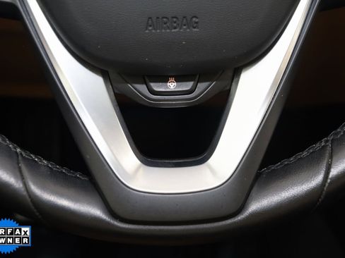 Used 2023 BMW 330i xDrive Sedan w/ Driving Assistance Package image 41